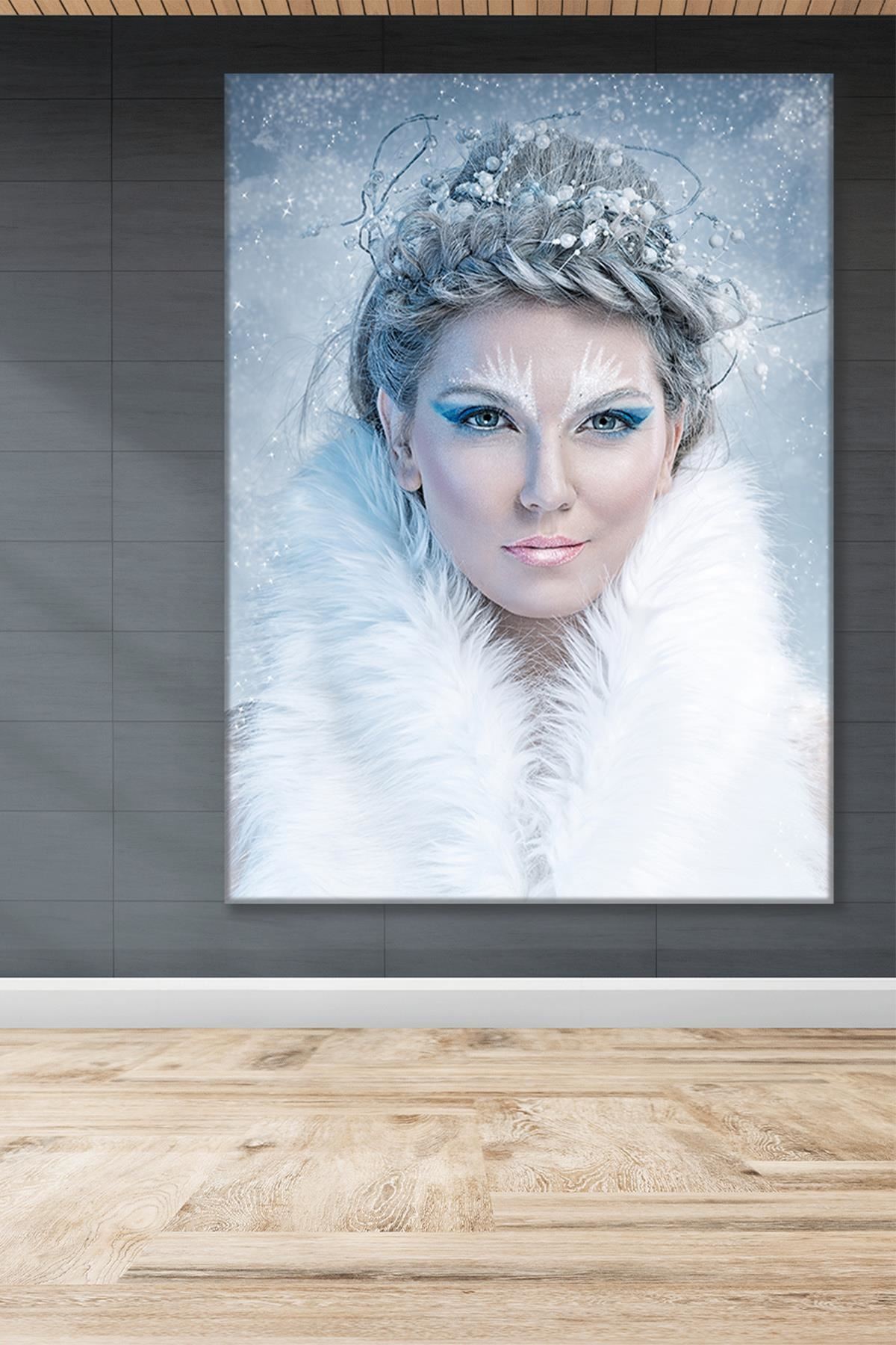 Buz Prensesi Mavi Gözlü Kadın Kanvas Duvar Tablo 3322557
