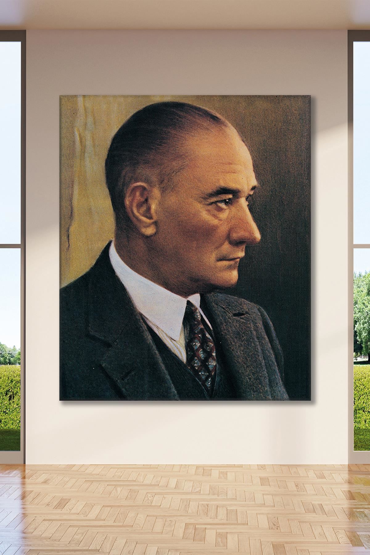 Centilmen Bakışlı Atatürk Kanvas Duvar Tablo 221551