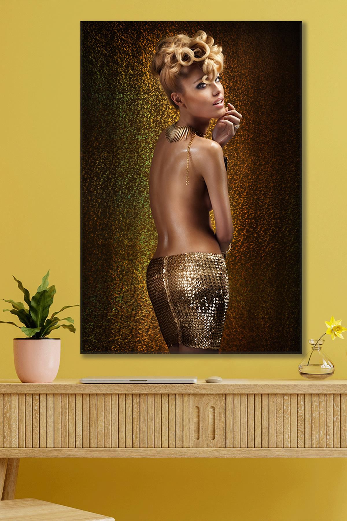 Altın Renkli Elbiseli Kadın Kanvas Duvar Tablo 3322703