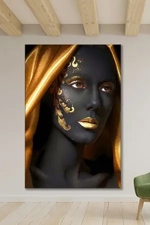 Yüzünde Altın Yaprak Deseni Bulunan Afrikalı Kadın Art Kanvas Tablo 222159