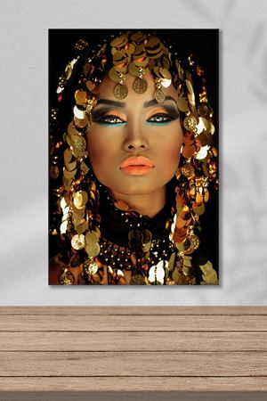 Yöresel Altın Miğfer Takan Afrikalı Kadın Art Kanvas Tablo 2221602