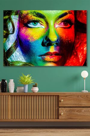 Yüzünde Gökkuşağı Olan Kadın Kanvas Duvar Tablo 3322429