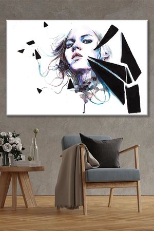 Yüzünden Üçgenler Çıkan Kadın Kanvas Duvar Tablo 3322423