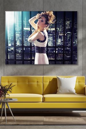 Şehrin Manzaralı Saçları Dağınık Kadın Duvar Kanvas Tablo 3322170