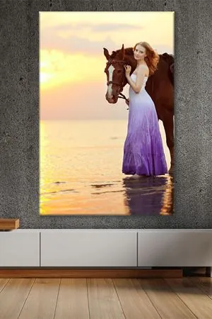 Sahilde Atı Seven Kadın Kanvas Duvar Tablo 3322441