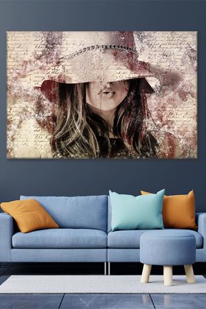 Şapkalı Öpücük Atan Kadın Kanvas Duvar Tablo 3322330