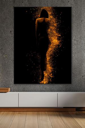 Siyahlar İçinde Bir Kadın Duvar Kanvas Tablo 3322077