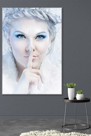 Sus İşareti Yapan Prenses Kanvas Duvar Tablo 3322594