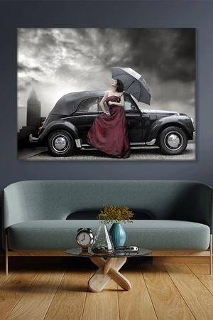 Nostalji Araba ve Şemsiyeli Kadın Kanvas Duvar Tablo 3322465