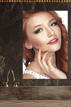 Mavi Gözlü Pembe Rujlu Kadın  Kanvas Duvar Tablo 3322740