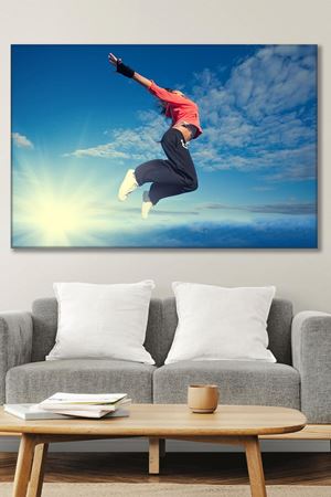 Mutluluktan Uçan Kadın Kanvas Duvar Tablo 3322294