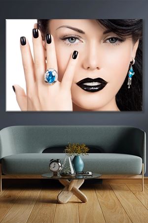 Mavi Yüzüklü Kadın Kanvas Duvar Tablo 3322231