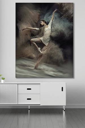 Kumda Dans Eden Kadın Kanvas Duvar Tablo 3322357
