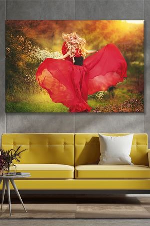 Kırmızı Kanatlı Kadın Kanvas Duvar Tablo 3322805