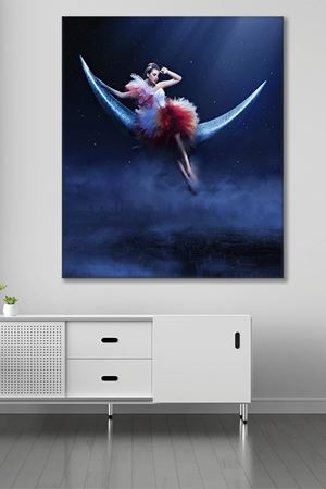 Gökyüzünde Oturan Kadın Duvar Kanvas Tablo 3322114