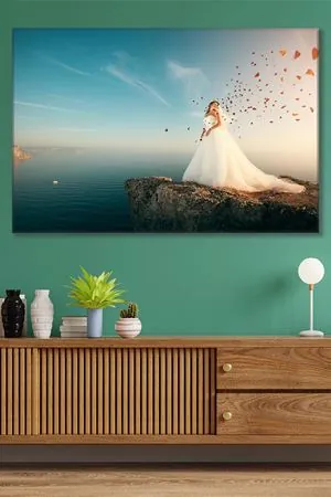 Gelinliğiyle Poz Veren Kadın Kanvas Duvar Tablo 3322352