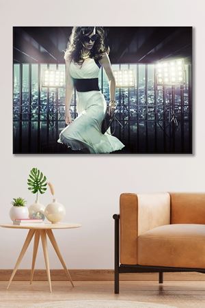 Gözlüklü Artist Kadın Kanvas Duvar Tablo 3322196