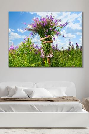 Elinde Lavanta Tutan Kız Kanvas Duvar Tablo 3322815