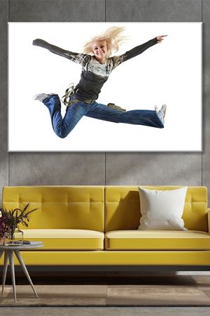 Havaya Zıplayan Kadın Kanvas Duvar Tablo 3322362