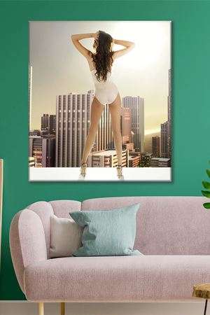 Beyaz İç Çamaşırlı Kadın Kanvas Duvar Tablo 3322518