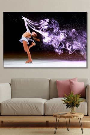 Buz Panteni Yapan Kız Kanvas Duvar Tablo 3322200