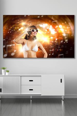 Beyaz Güneş Gözlüklü Kadın Kanvas Duvar Tablo 3322600