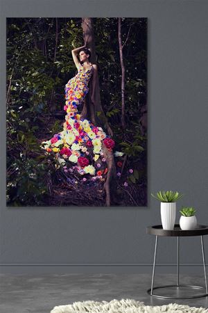 Çiçek Elbiseli Kadın Kanvas Duvar Tablo 3322773
