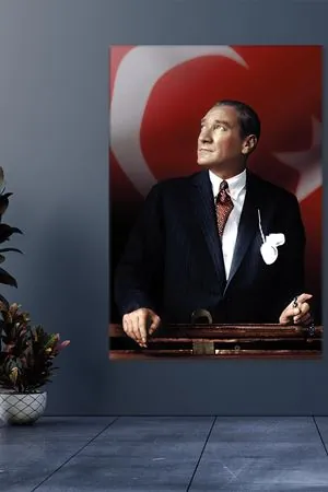 Atatürk Basmane Tren İstasyonunda Kanvas Duvar Tablo 221574