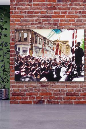 Atatürk Cumhuriyet'in İpuçlarını Bursa'da Verdi  Kanvas Duvar Tablo 221507