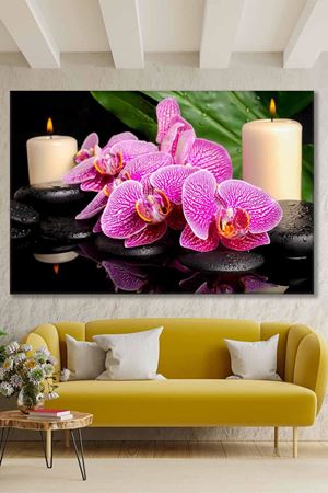 Mumun Yanında Duran Pembe Çiçekler Art Kanvas Tablo 2221828