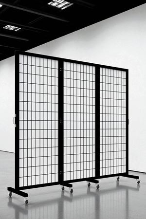 Siyah Japon Stil Tekerlekli Izgara Baskılı Ahşap Paravan Seperatör Oda Bölme