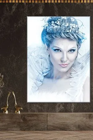 Beyaz Kanatlı Prenses Kadın Kanvas Duvar Tablo 3322642