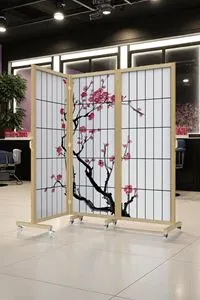 Bej Japon Sakura Ağacı Tekerlekli Ahşap Paravan Seperatör Oda Bölme